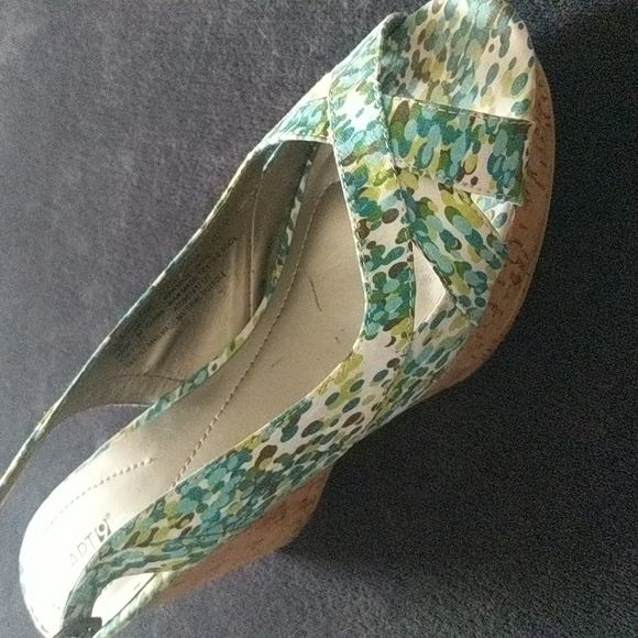 Peep-Toe Spring Print Cork Wedge Slingback Sandals - Picture 7 of 14